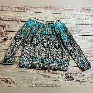 WHBM White House Black Market small s keyhole with cut out sleeves blouse